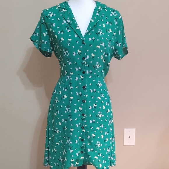 Lush Dresses & Skirts - Lush Kelly Green Floral Dress